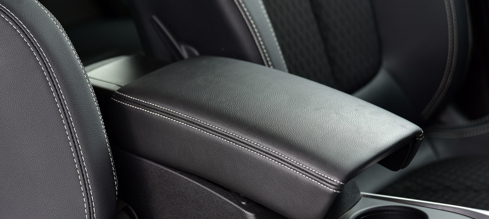 자동차 팔 거치대 암레스트<br>Cozy armrest|다 기능 옵션을 갖춘 편안하고 실용적인 팔 거치대 
